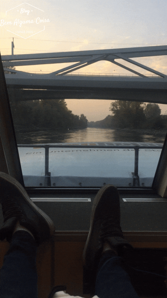 Barco entre Bratislava e Viena