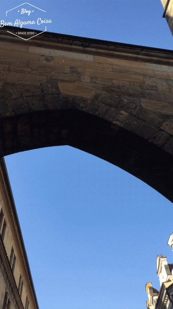 Saida da Ponte Carlos