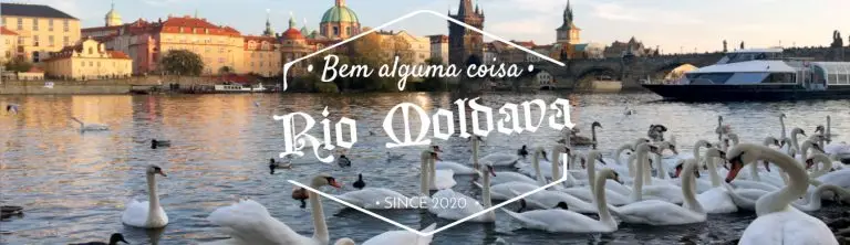 RIO MOLDAVA CAPA CIRCUITO PELO LESTE EUROPEU Praga República Checa /Tcheca